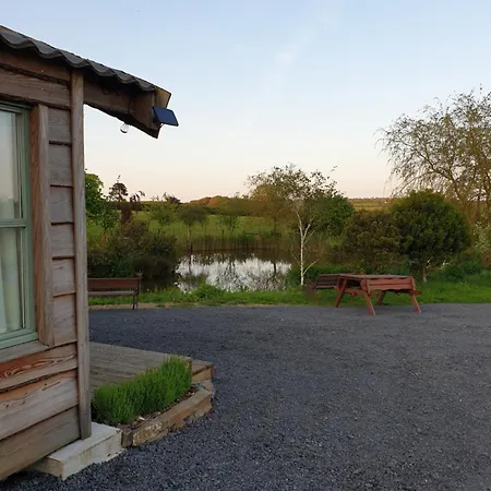Pondside Chalet Launceston