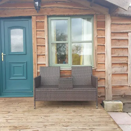 Chalet Pondside Launceston